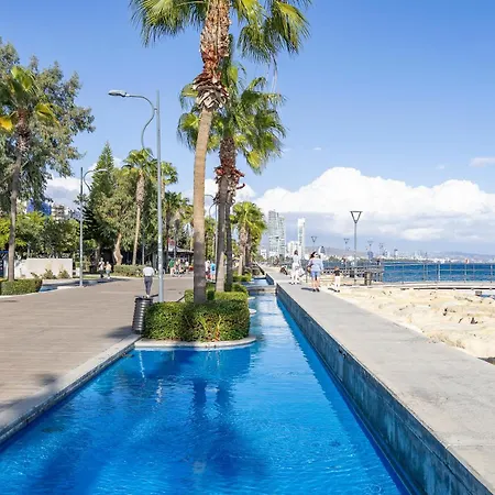 Steps From The Sea, Downtown, Balcony - Prokymea 74