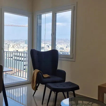 Апартаменти 74 Prokymea- Steps From The Sea, Downtown, Balcony
