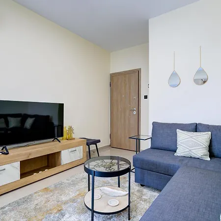 74 Prokymea- Steps From The Sea, Downtown, Balcony Лімасол